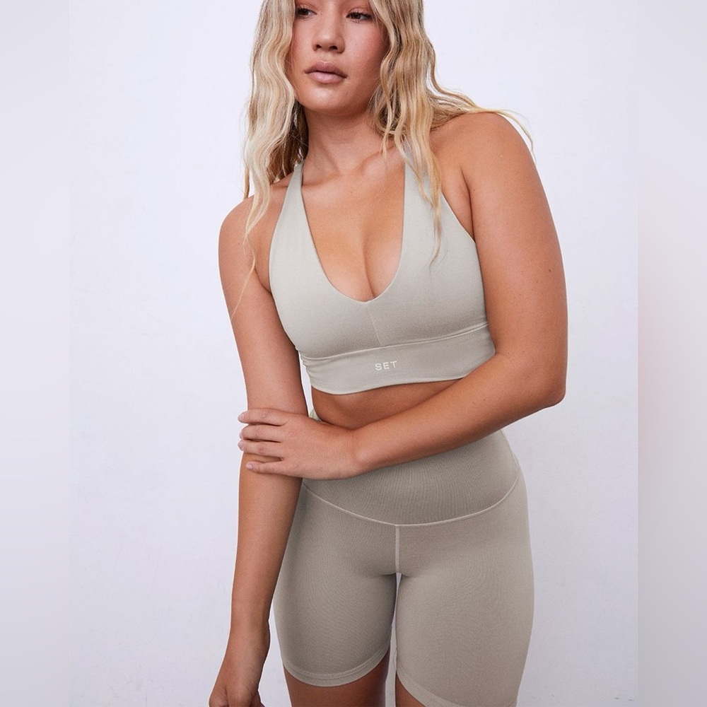 RARE SetActive Bike Shorts & Bra Set in DUNE